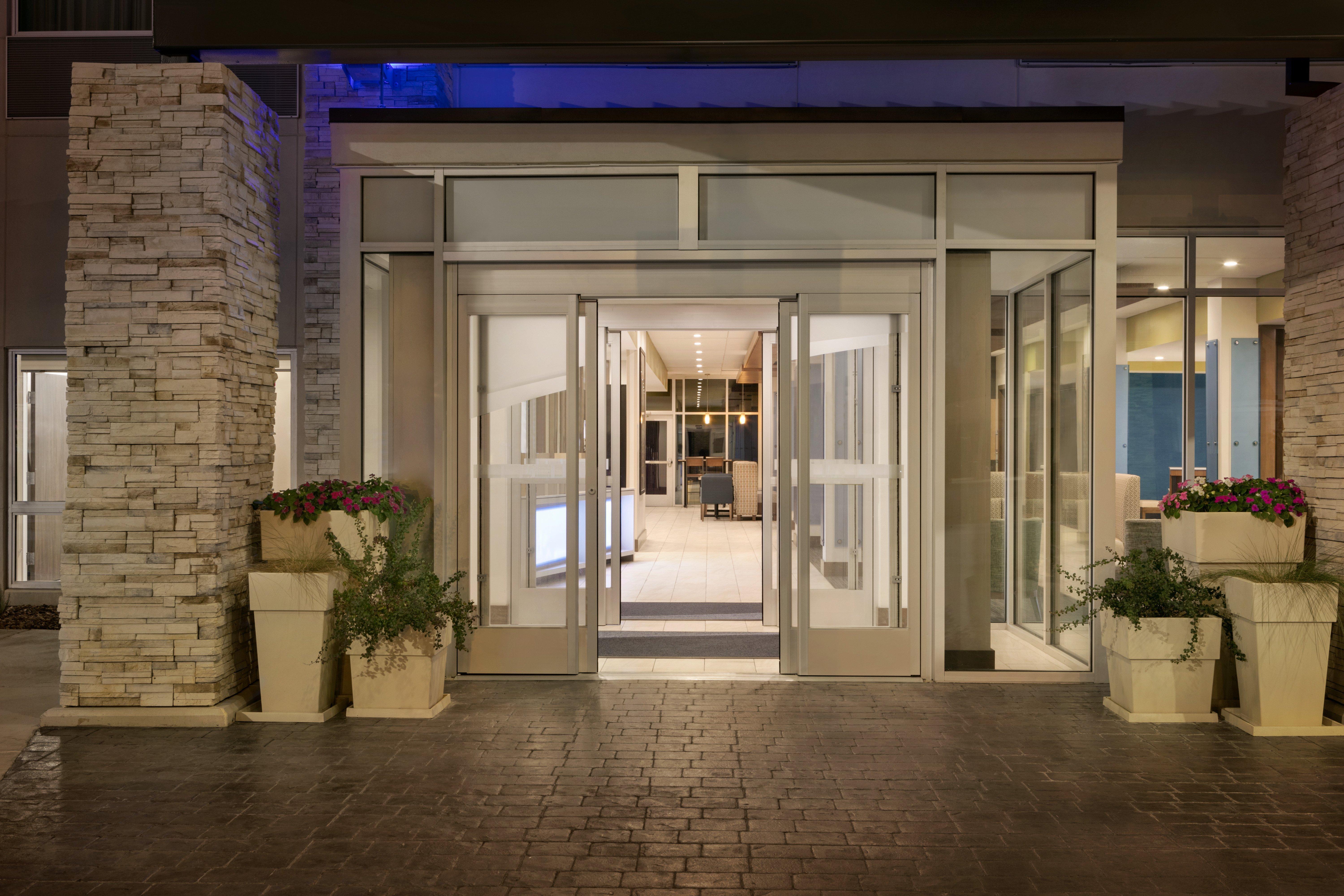 Holiday Inn Express & Suites Salisbury By Ihg Luaran gambar