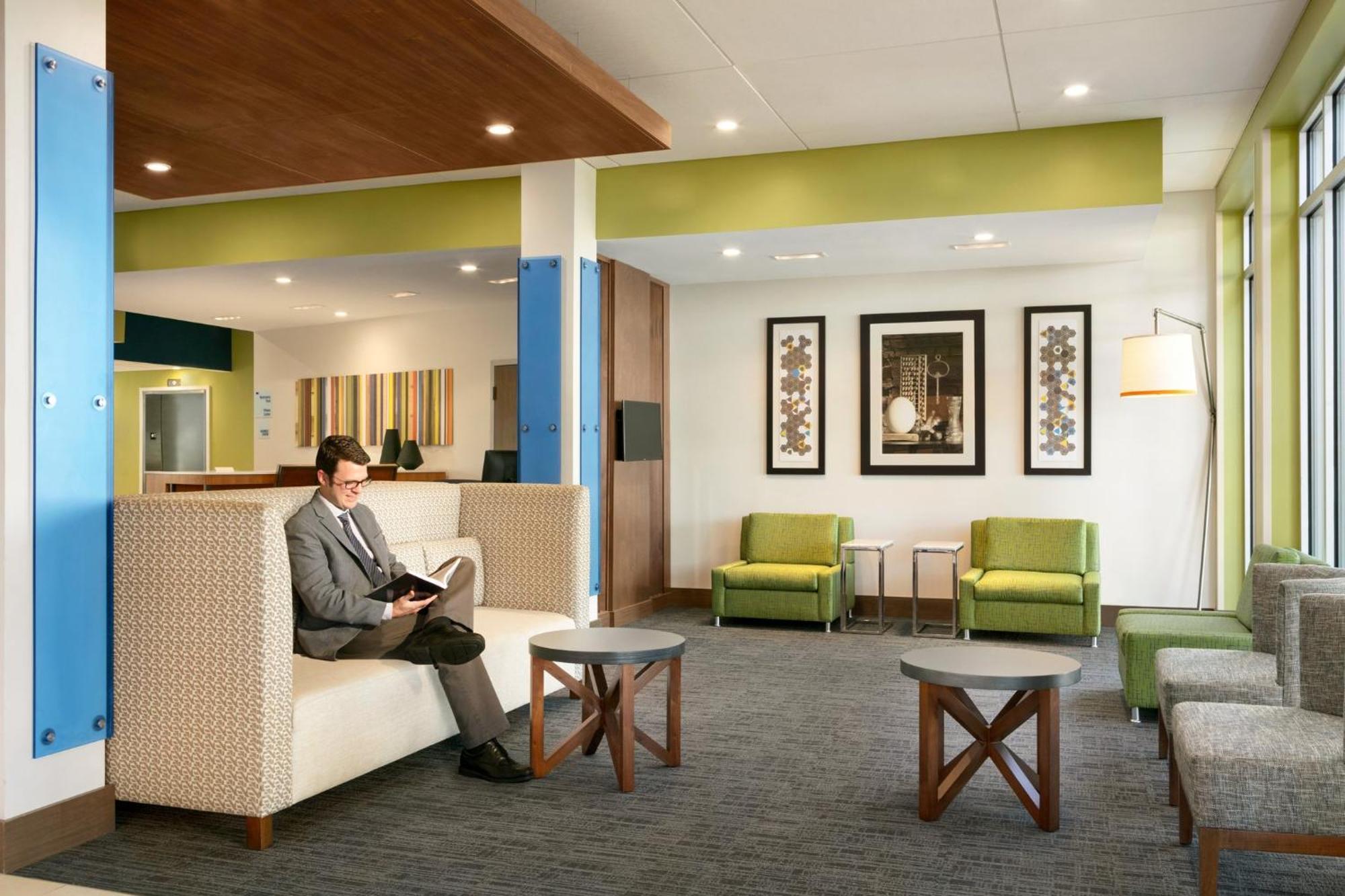 Holiday Inn Express & Suites Salisbury By Ihg Luaran gambar