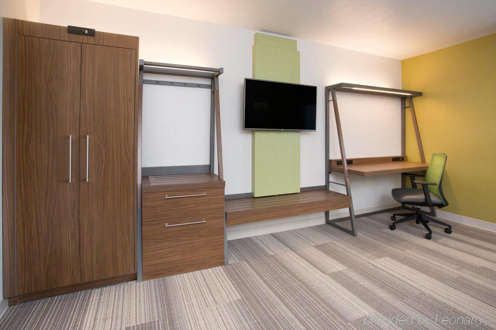 Holiday Inn Express & Suites Salisbury By Ihg Luaran gambar